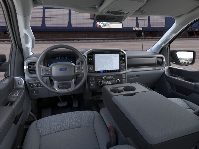 New 2026 Oxford White Ford XLT image 9