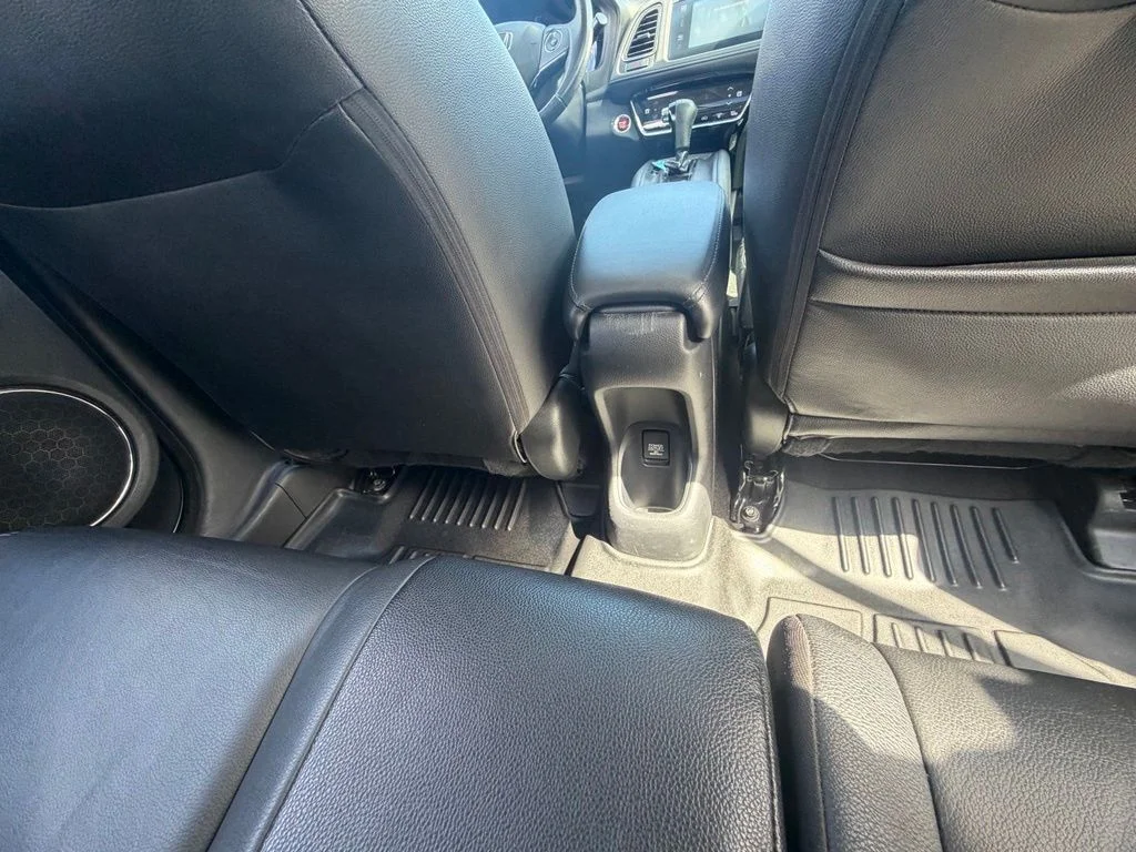 Used 2016 Black Honda EX-L image 47