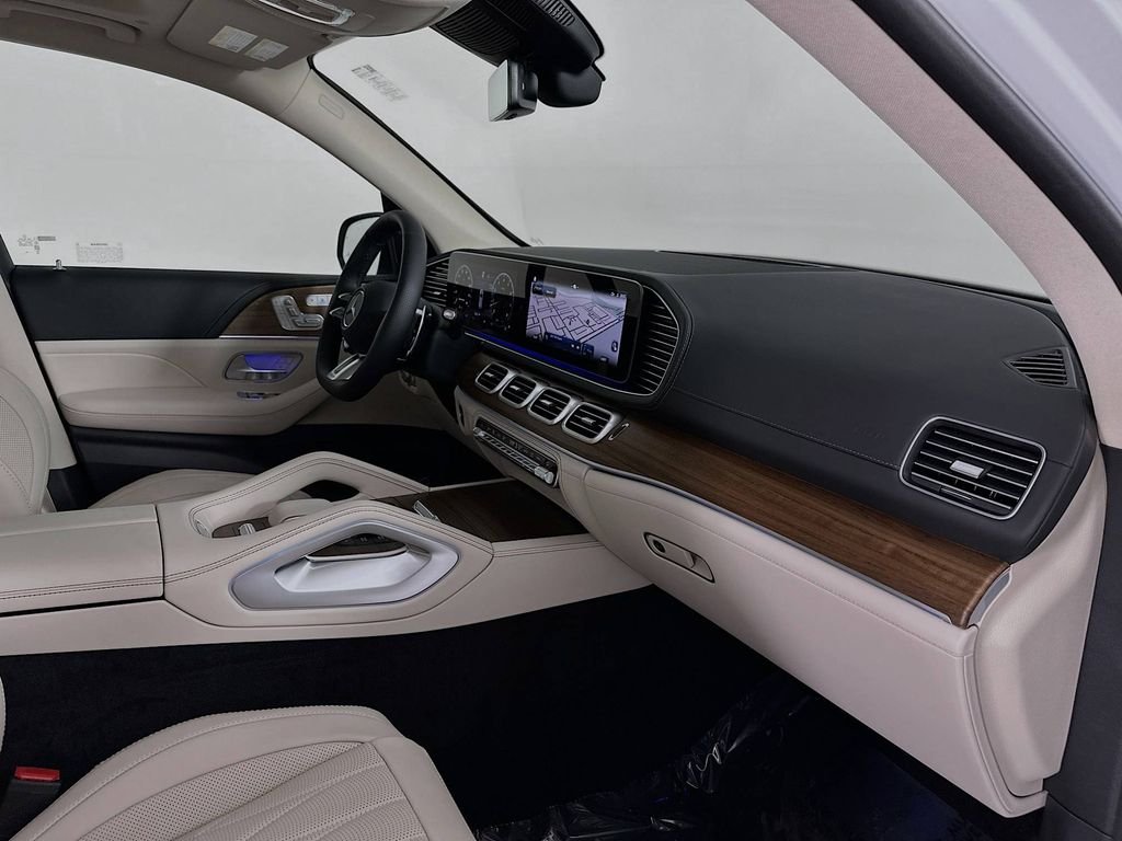 2026 Mercedes-Benz GLE AMG GLE 53 - Photo 31
