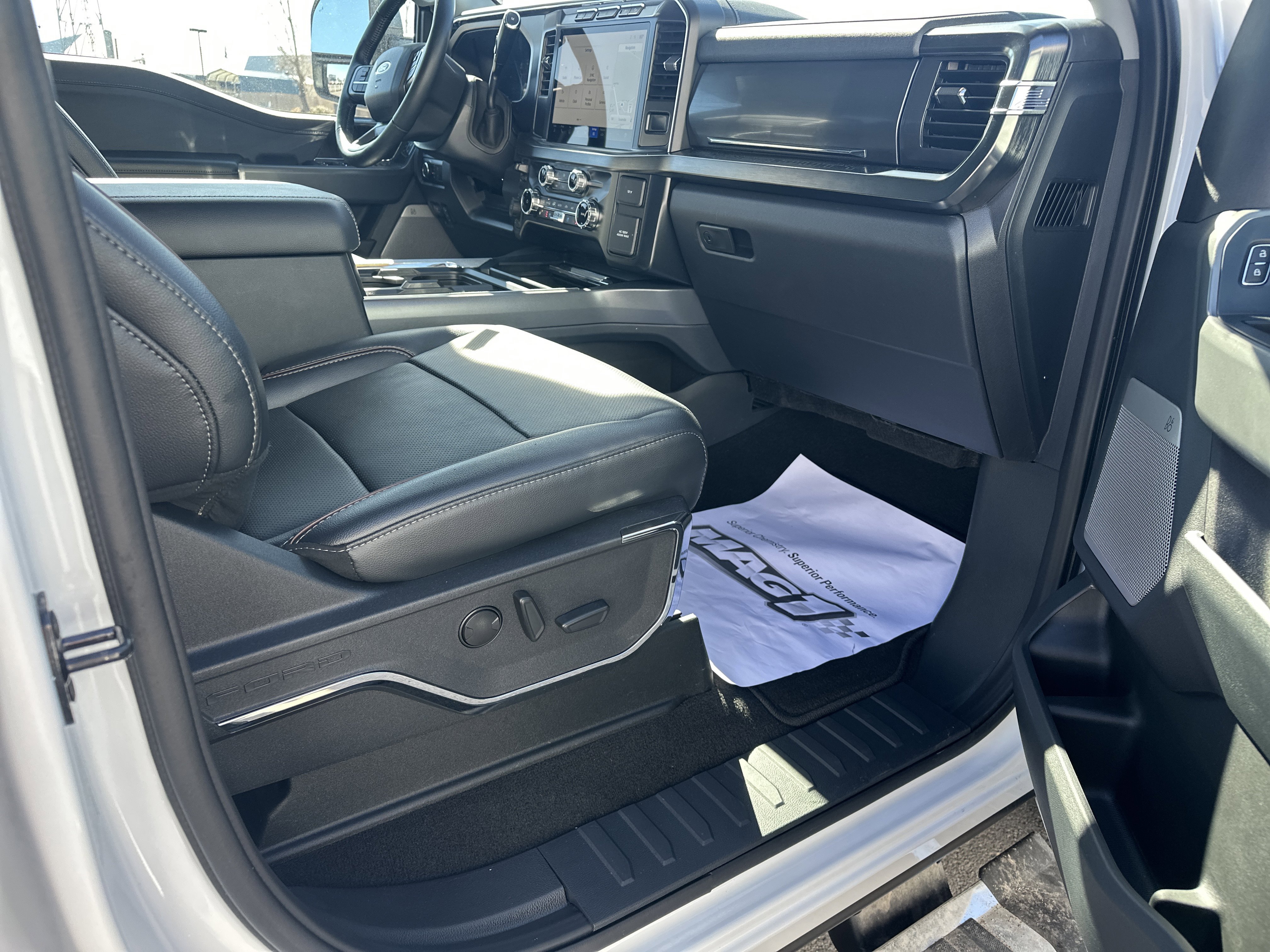 Used 2024 White Ford  image 10