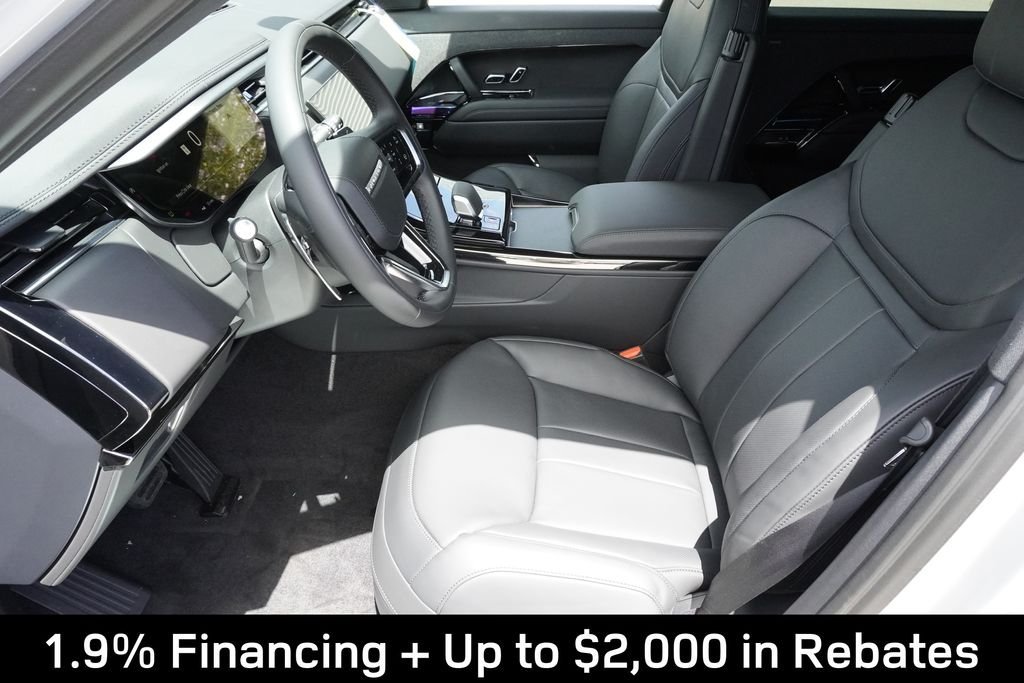 New 2026 Borasco Grey LAND ROVER SE image 19