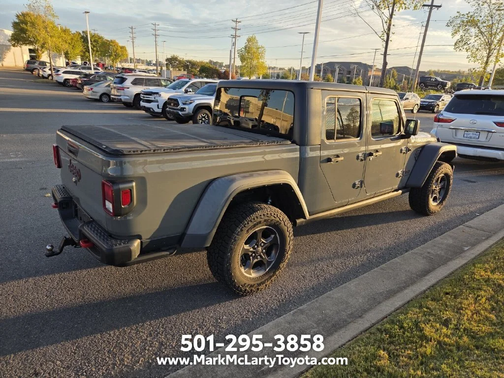 Used 2021 Gray Jeep Rubicon image 4