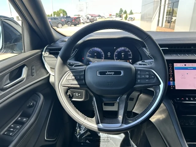 Used 2026 WHITE JEEP Limited image 24