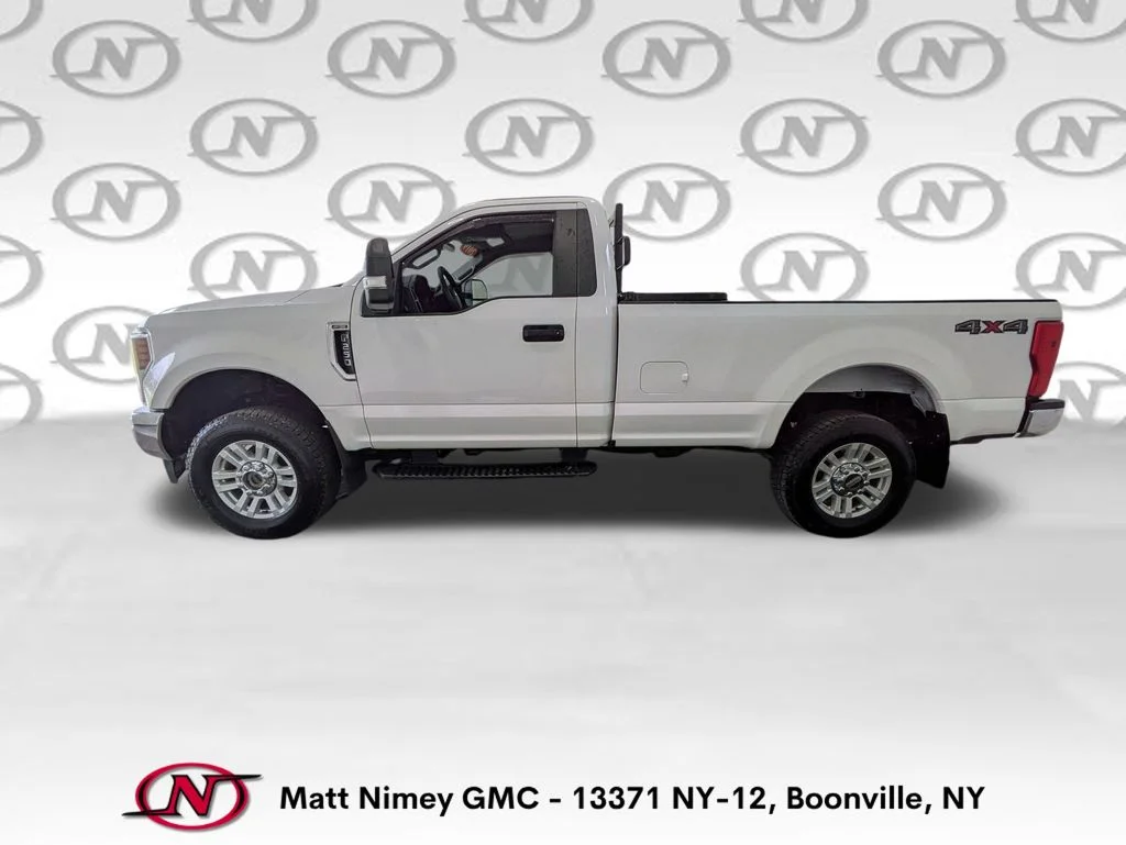 Used 2019 White Ford XL image 2