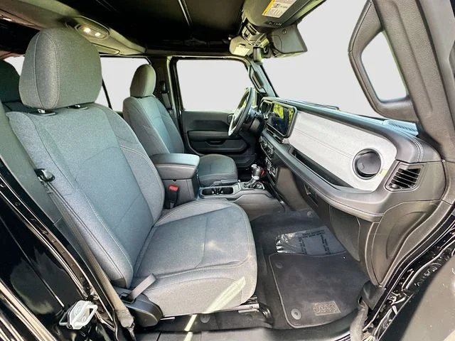 Used 2024 Black Jeep Sahara image 29