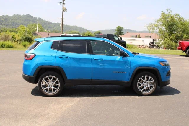 Used 2023 Blue Jeep Latitude Lux image 6