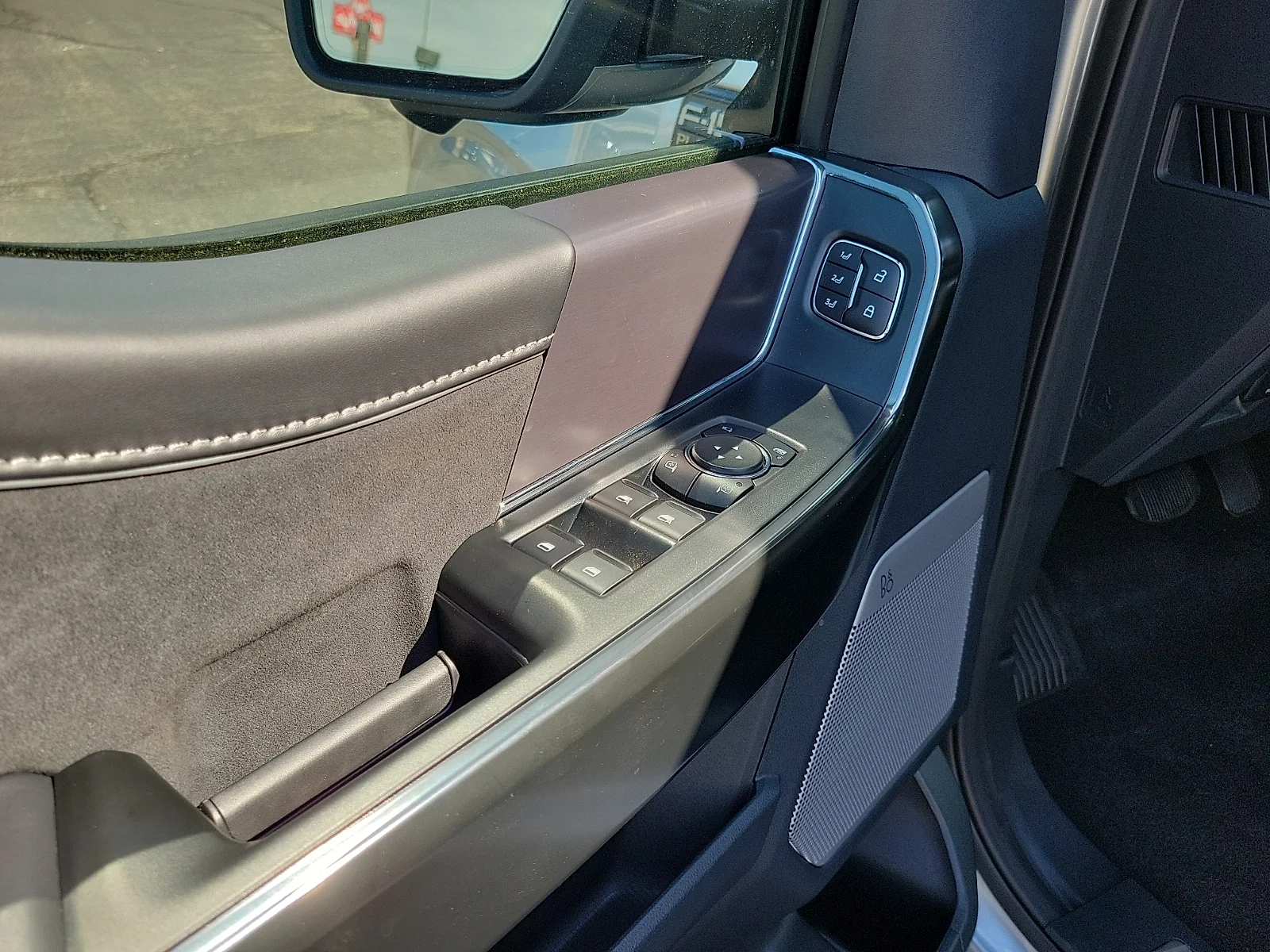New 2026 Iconic Silver Metallic Ford Platinum&reg; image 11