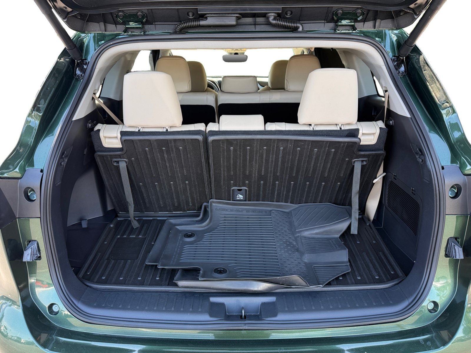 Used 2025 Cypress Toyota XLE image 17