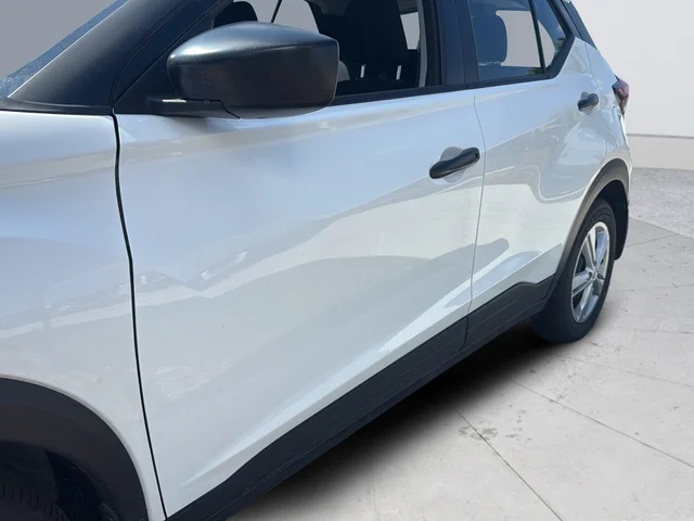 Certified Used 2025 White Nissan S image 30