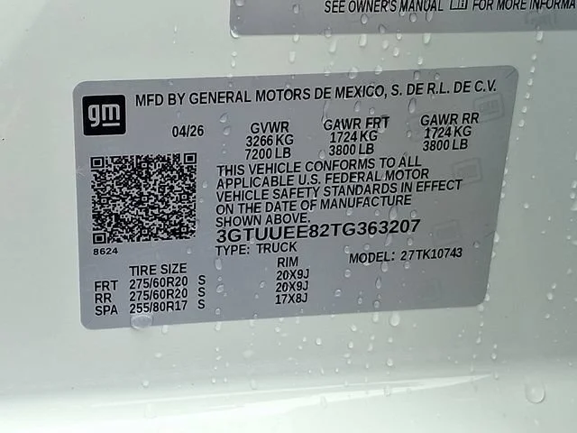 New 2026 Summit White GMC AT4 image 23