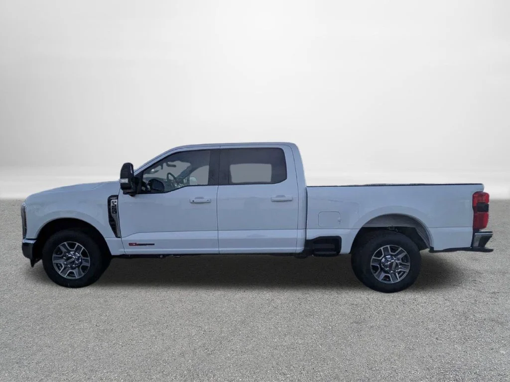New 2026 Oxford White Ford F-250® Lariat® image 6