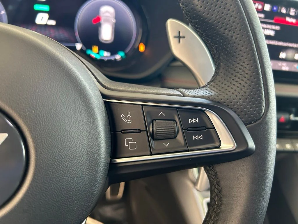 Used 2025 Blue Dodge R/T image 41