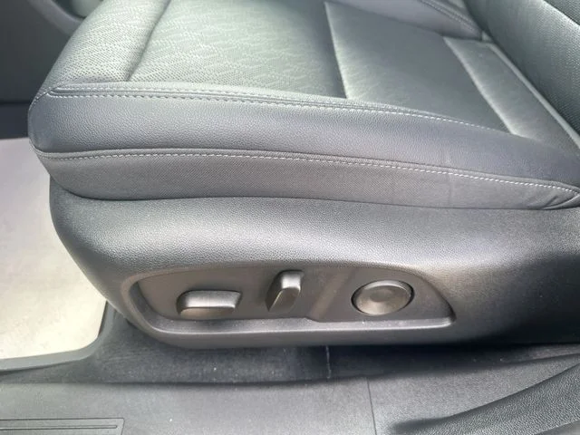 Used 2026 Blue Chevrolet LT image 38