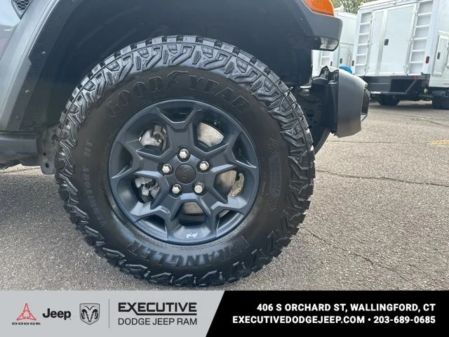 Used 2023 Gray Jeep Base 4xe image 5