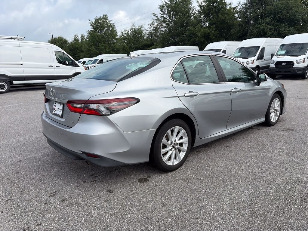 Used 2022 Silver Toyota LE image 7