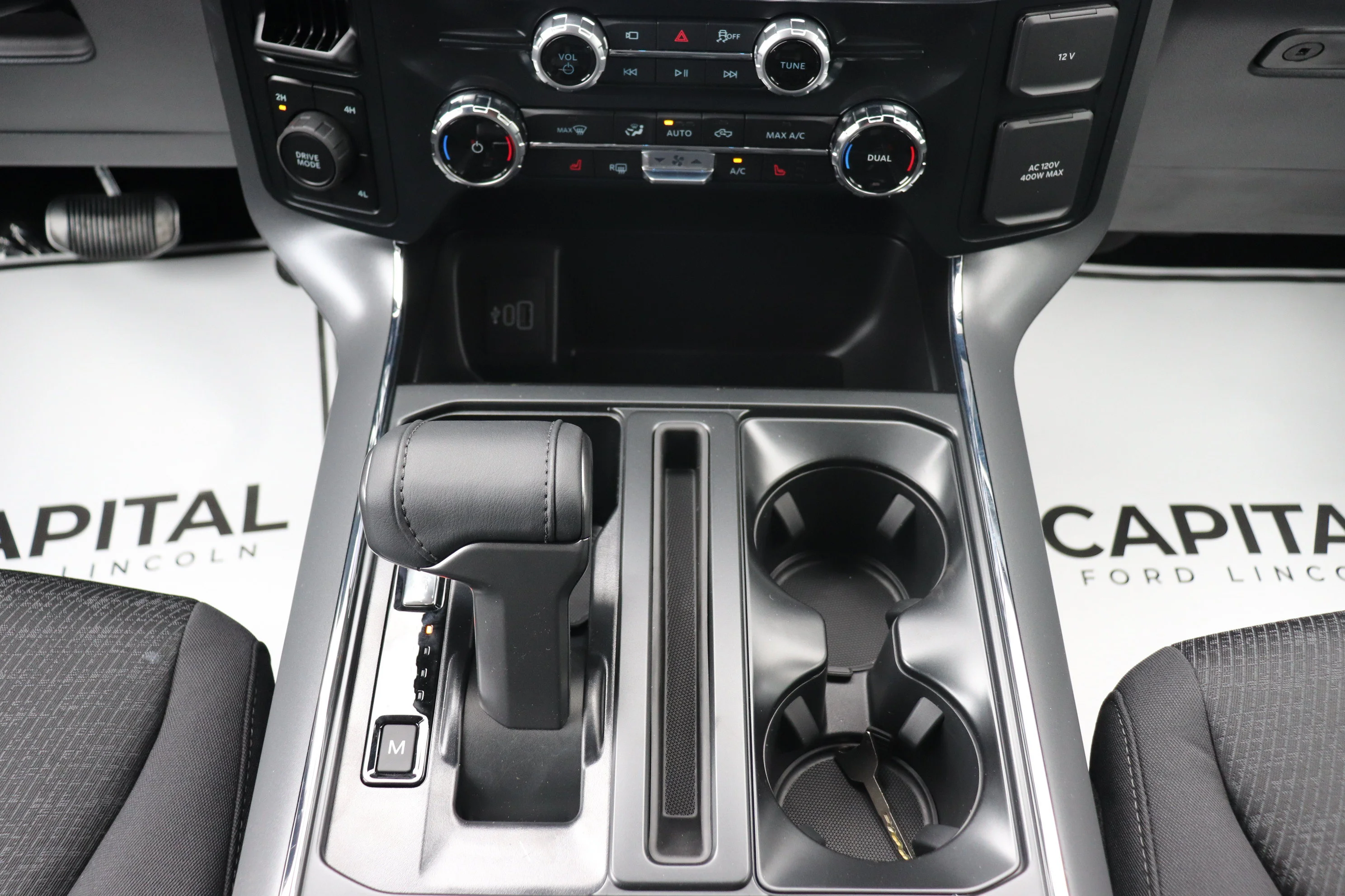 New 2026 OXFORD WHITE Ford XLT image 19