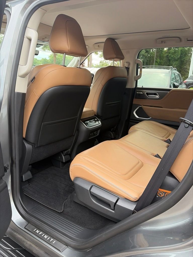 Used 2026 Dynamic Metal INFINITI LUXE image 6