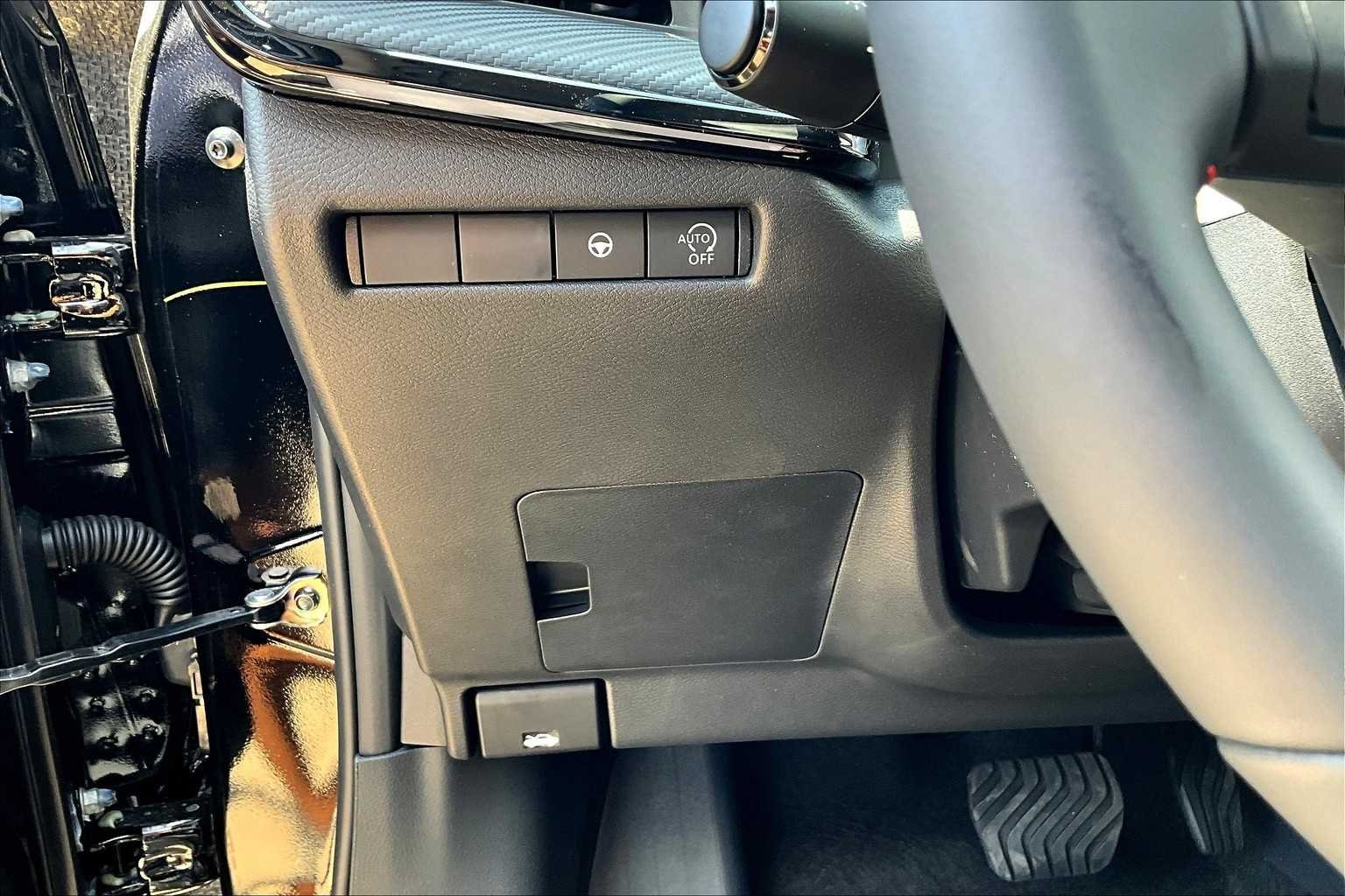 2025 Nissan Kicks SR - Photo 15