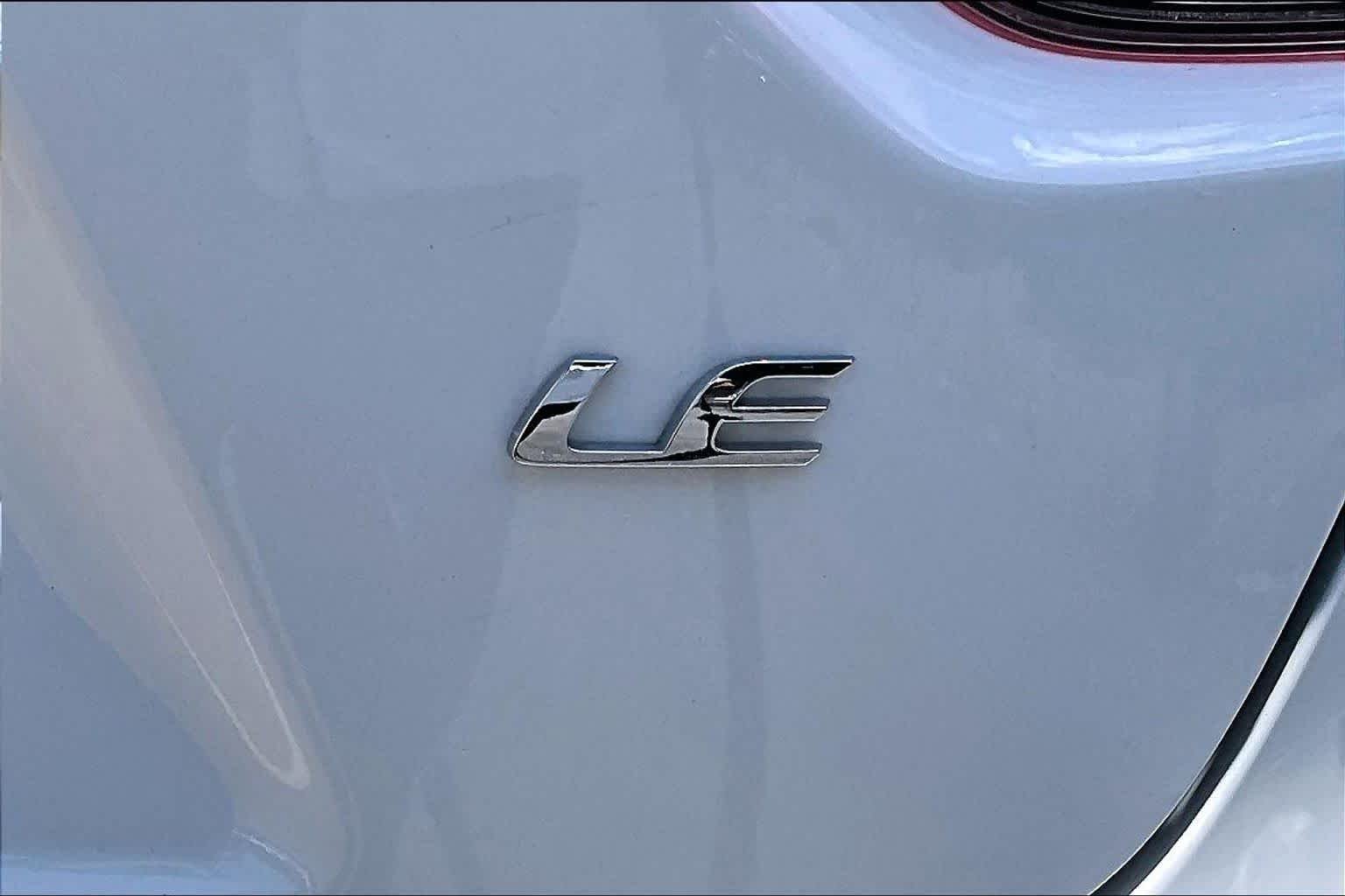 Used 2026 Ice Cap Toyota LE image 10