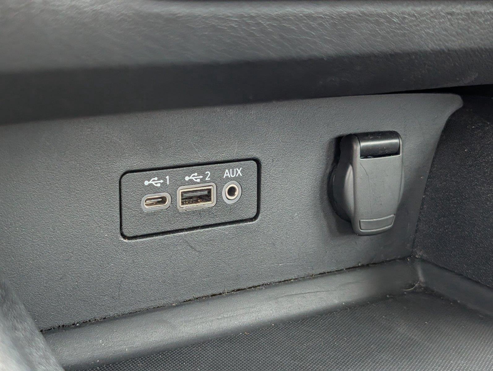 2025 Nissan Altima SV - Photo 19