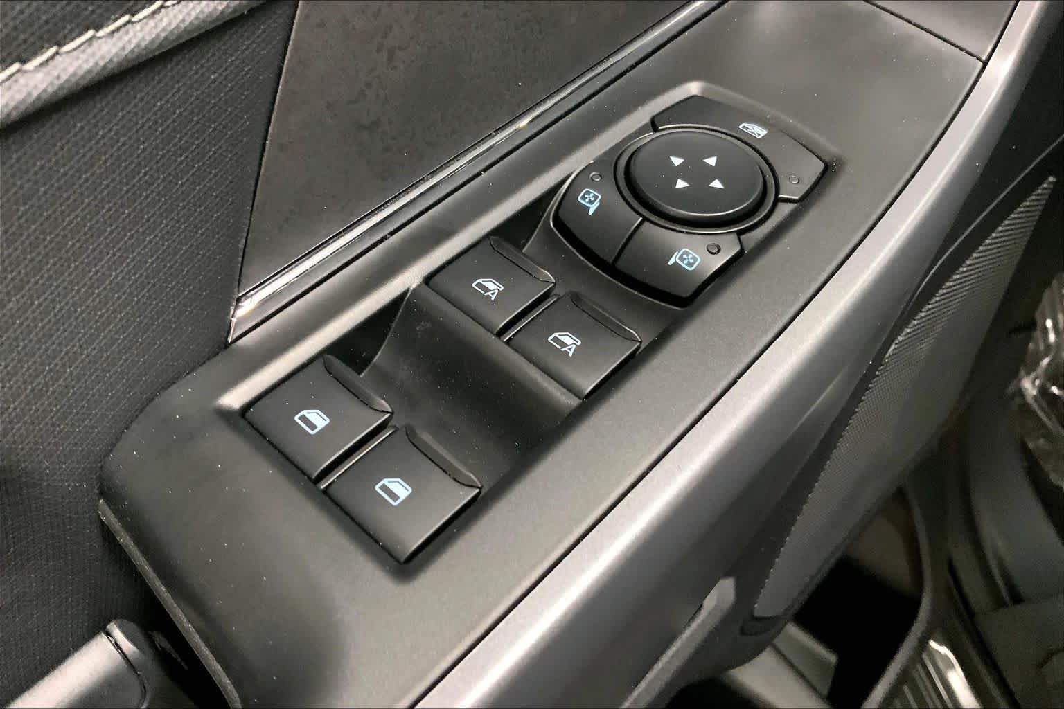 New 2026 Carbonized Gray Metallic Ford XLT image 17