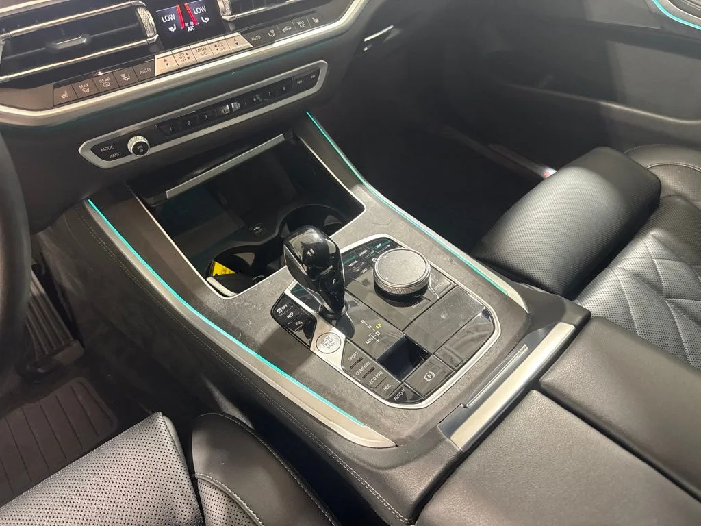 Used 2023 Jet Black BMW xDrive40i image 14
