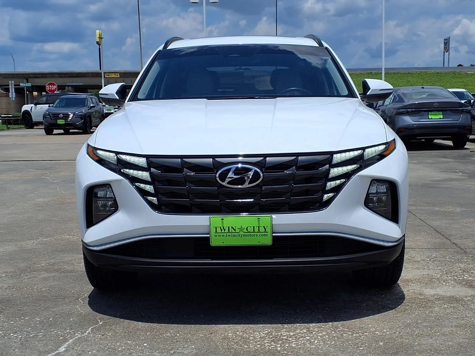 Certified Used 2024 White Hyundai SEL image 3