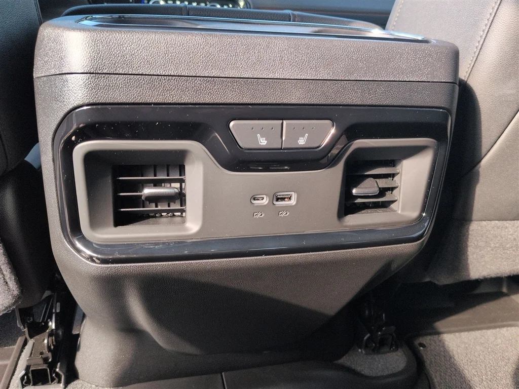 Used 2026 Onyx Black GMC AT4 image 22