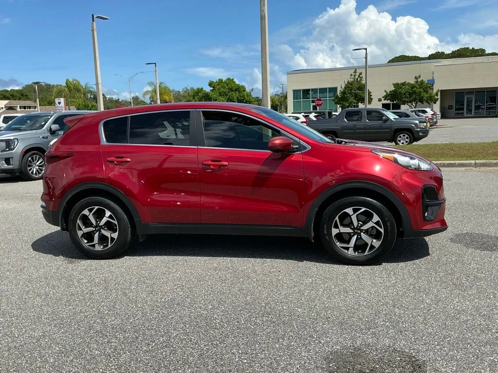 Used 2022 Red Kia LX image 15