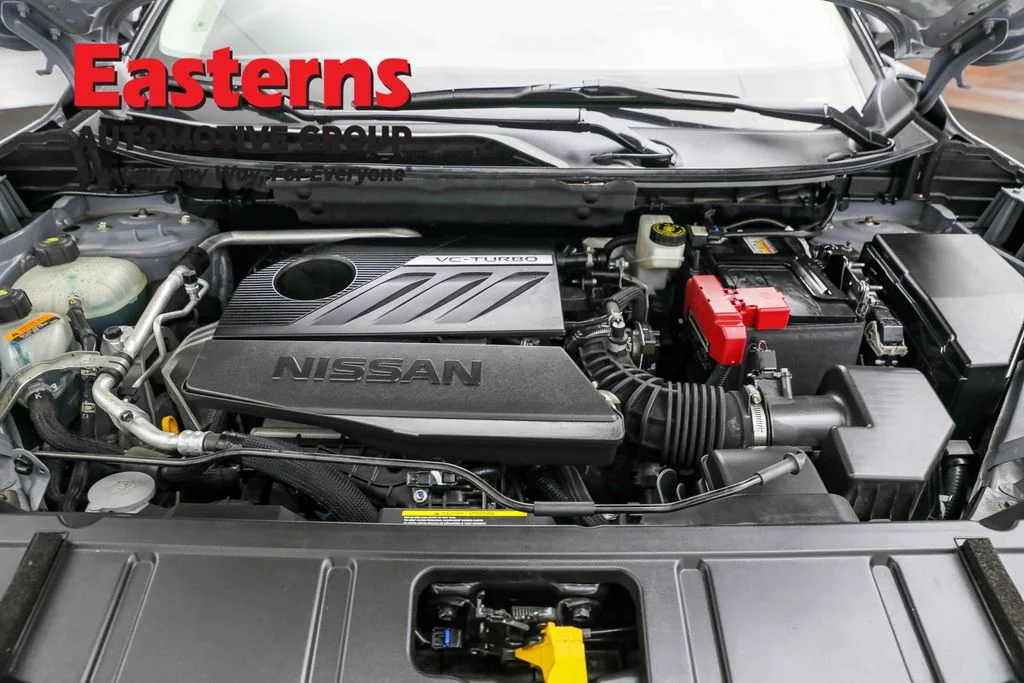 Used 2023 Gray Nissan SL image 7