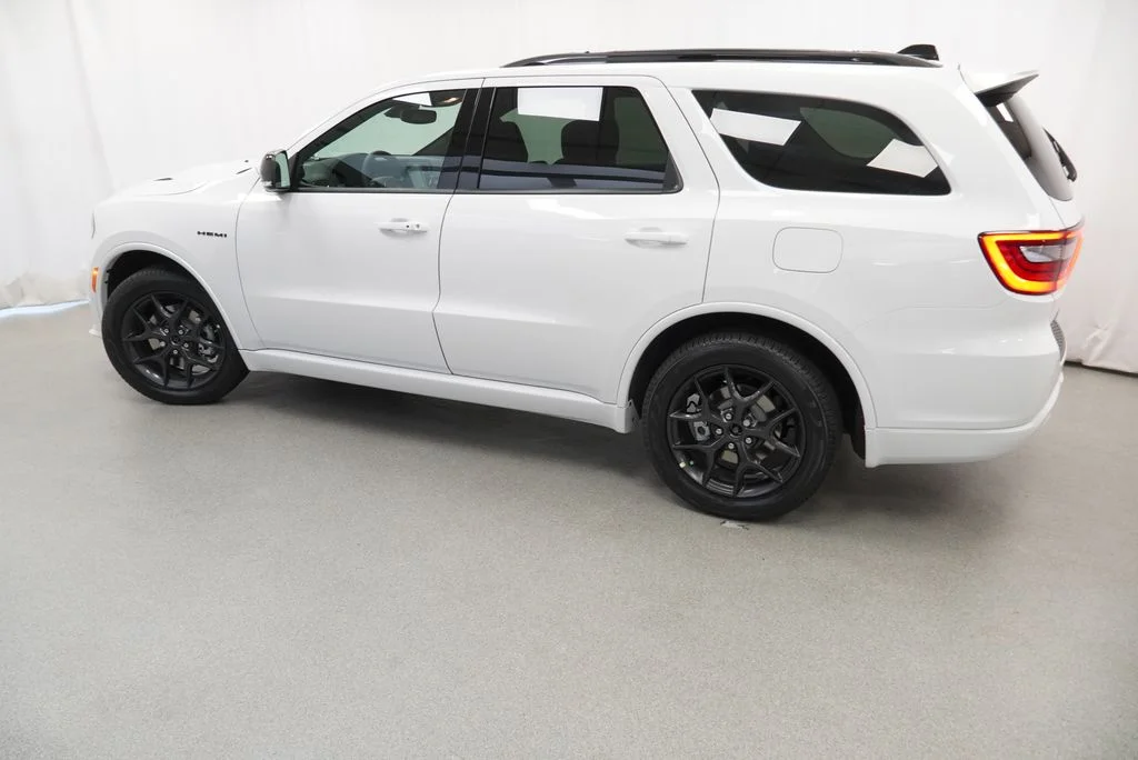 New 2026 White Knuckle Clear-Coat Exterior Paint Dodge GT Plus HEMI V8 image 14