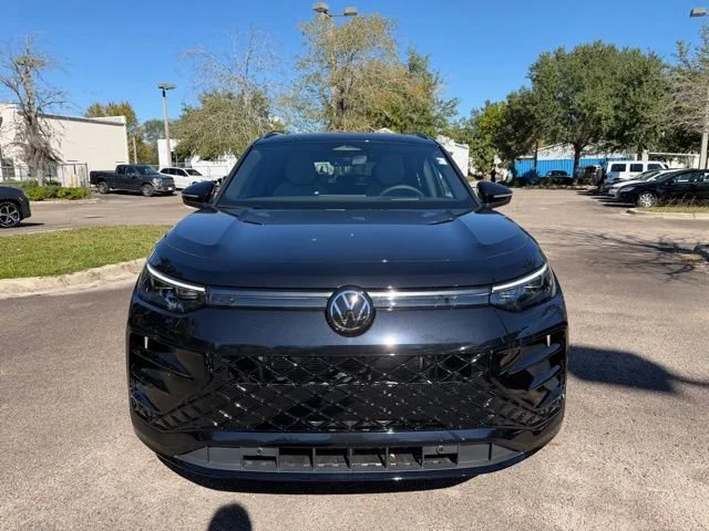 New 2026 Deep Black Pearl Volkswagen SE R-Line Black image 2