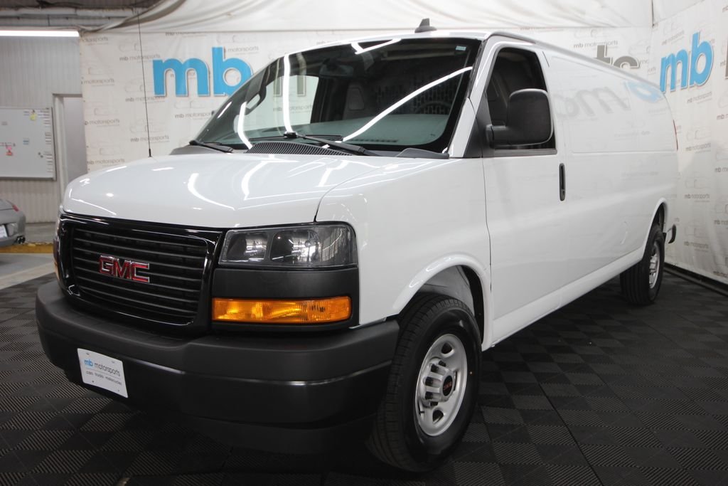 2023 GMC Savana Cargo Van