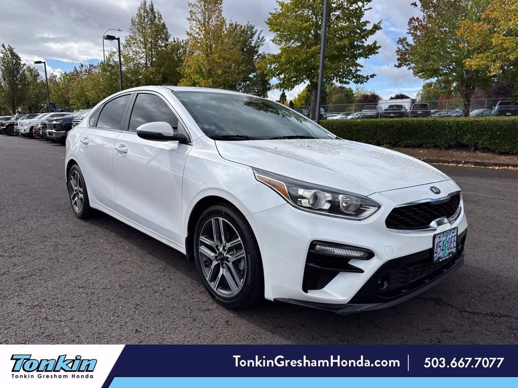 Used 2021 Snow White Pearl Kia EX image 1