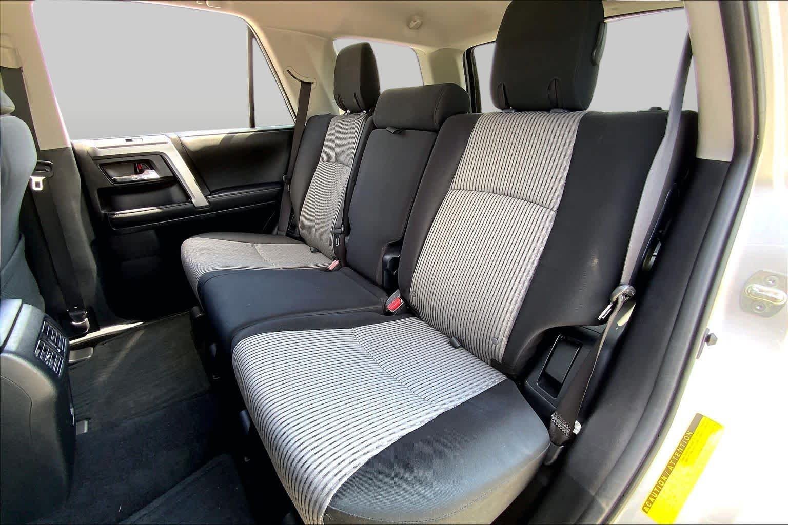 Used 2024 Classic Silver Metallic Toyota SR5 image 20
