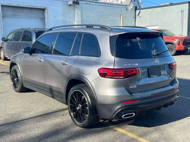 Used 2023 Gray Mercedes-Benz GLB 250 image 8