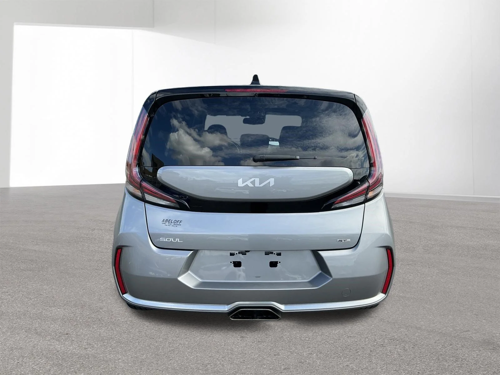 Used 2025 Steel Gray Kia GT-Line image 4