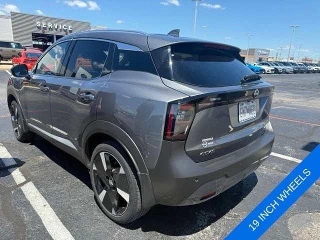 Used 2025 Gray Nissan SR image 6