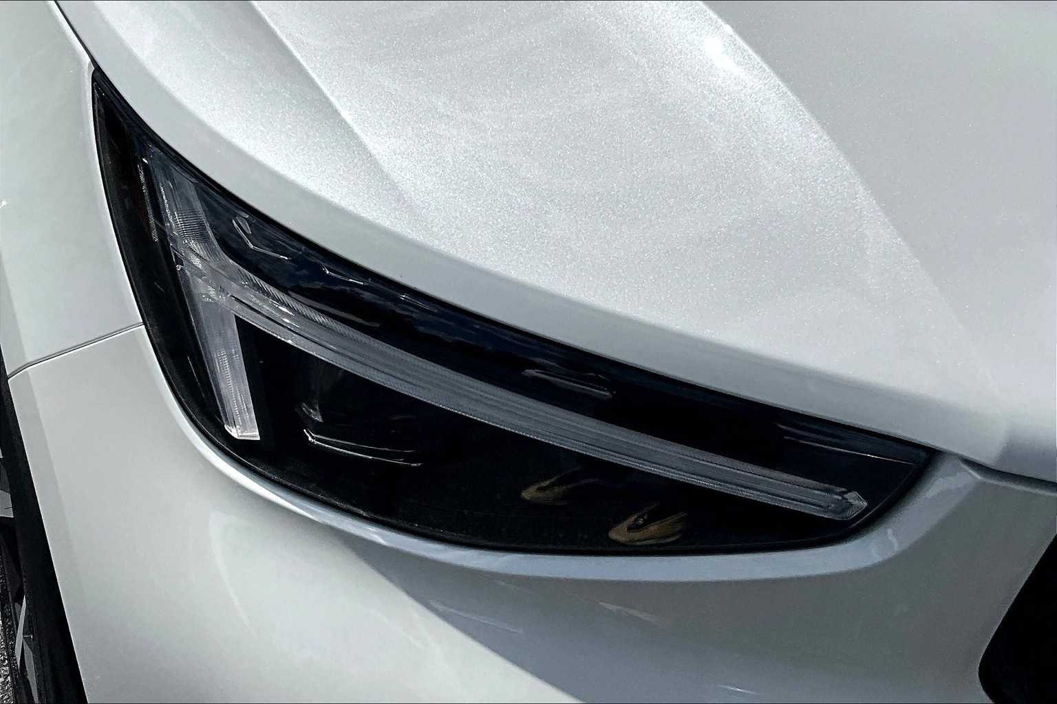 2026 Volvo XC40 Plus - Photo 14