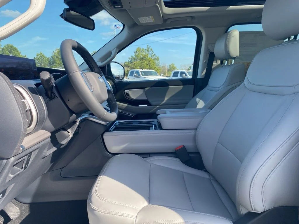New 2026 Star White Metallic Tri-Coat Ford Active image 13