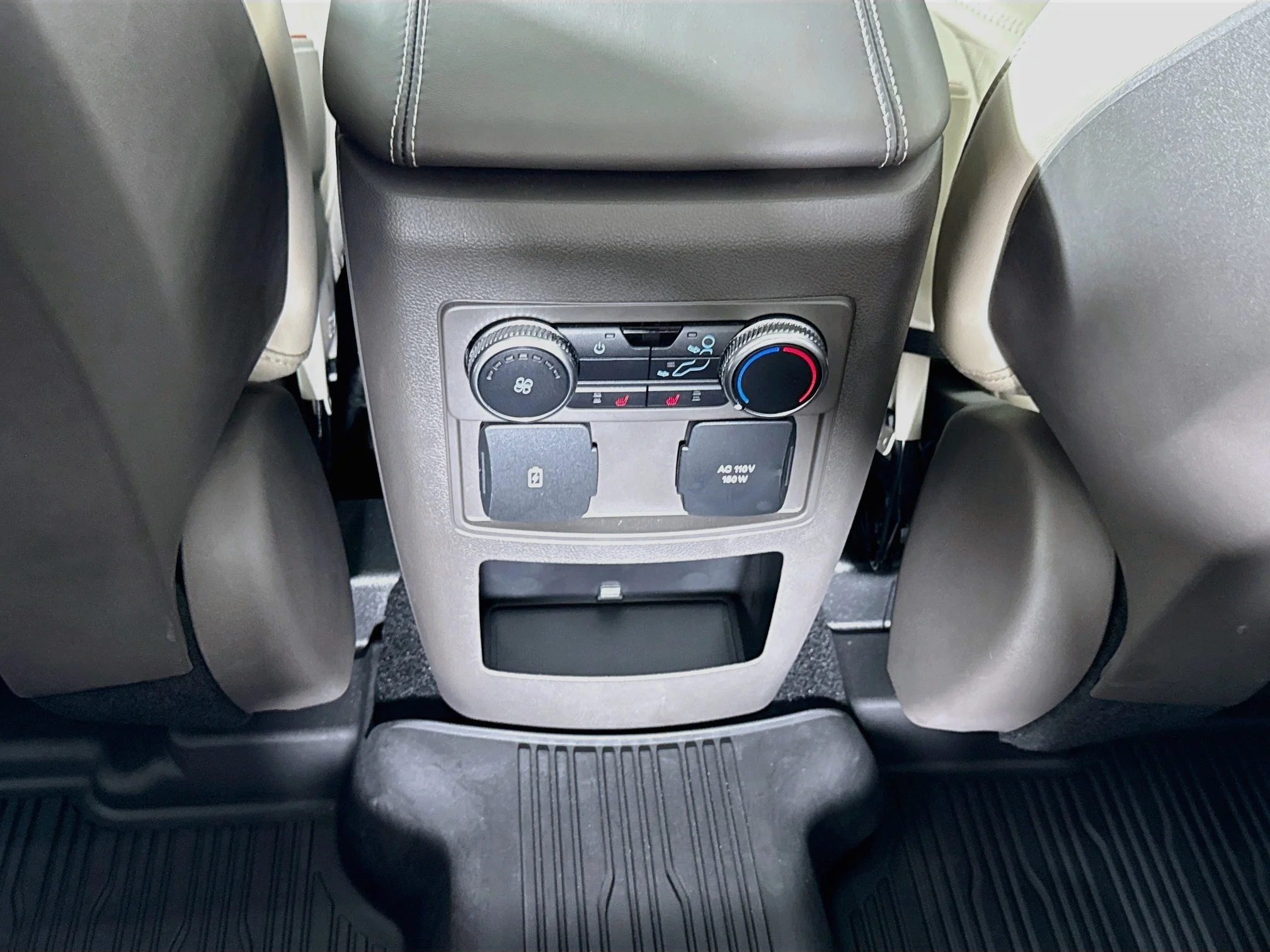 Used 2020 Magnetic Metallic Ford Platinum image 27