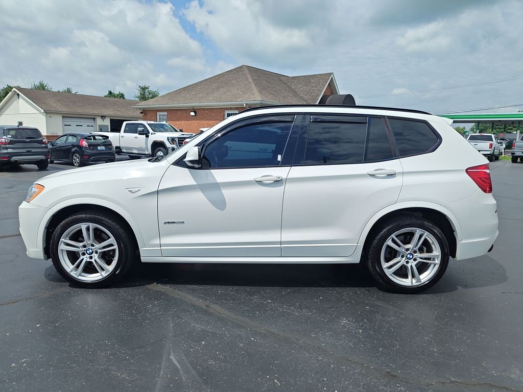 Used 2013 White BMW xDrive28i image 2