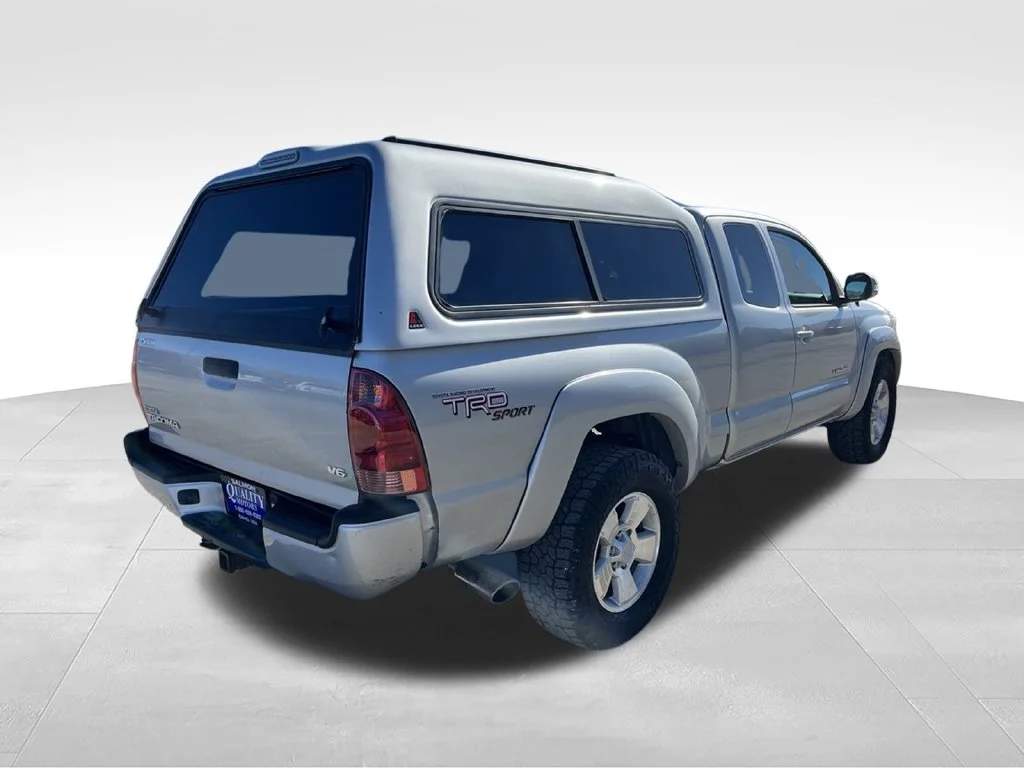 Used 2013 Silver Toyota Base image 5