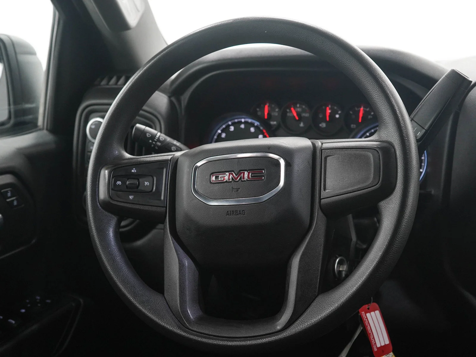 Used 2019  GMC  image 16