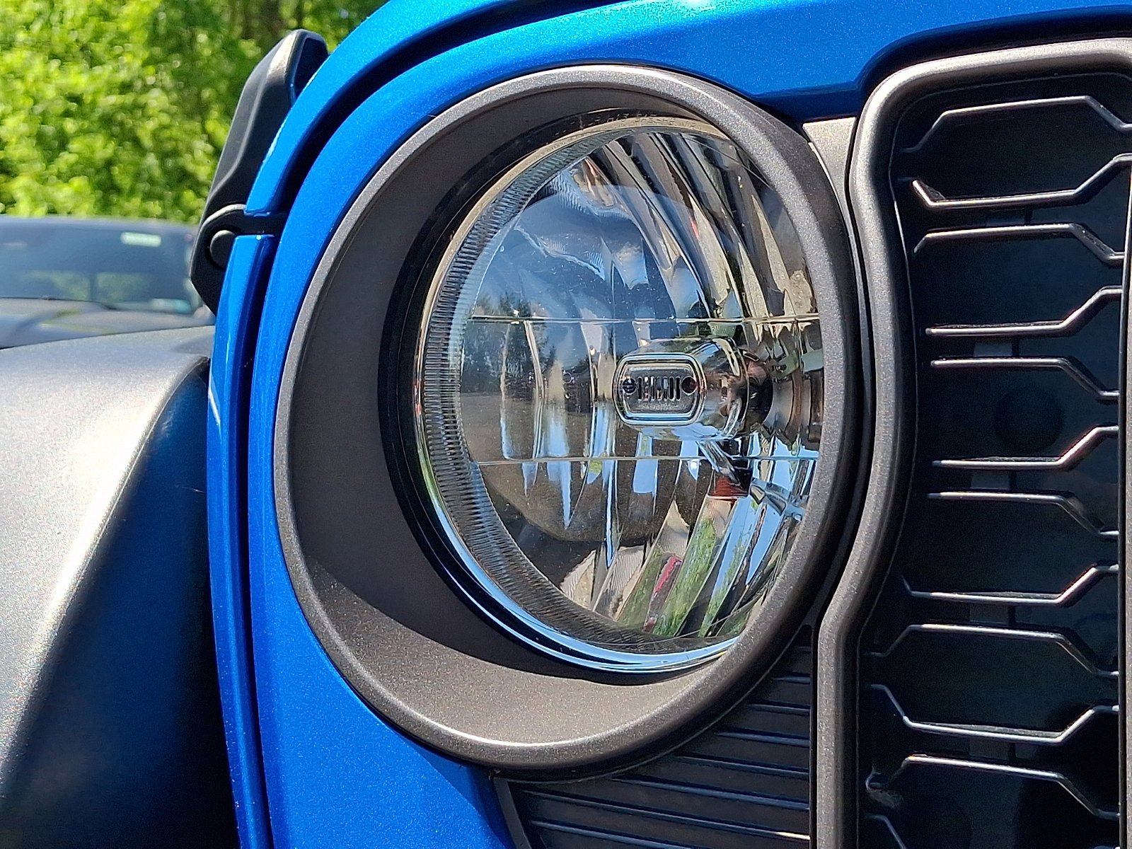 Certified Used 2024 Hydro Blue Pearlcoat Jeep Sport S image 9