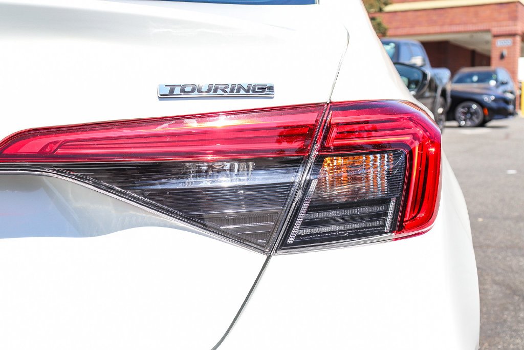 Used 2024 White Honda Touring image 7
