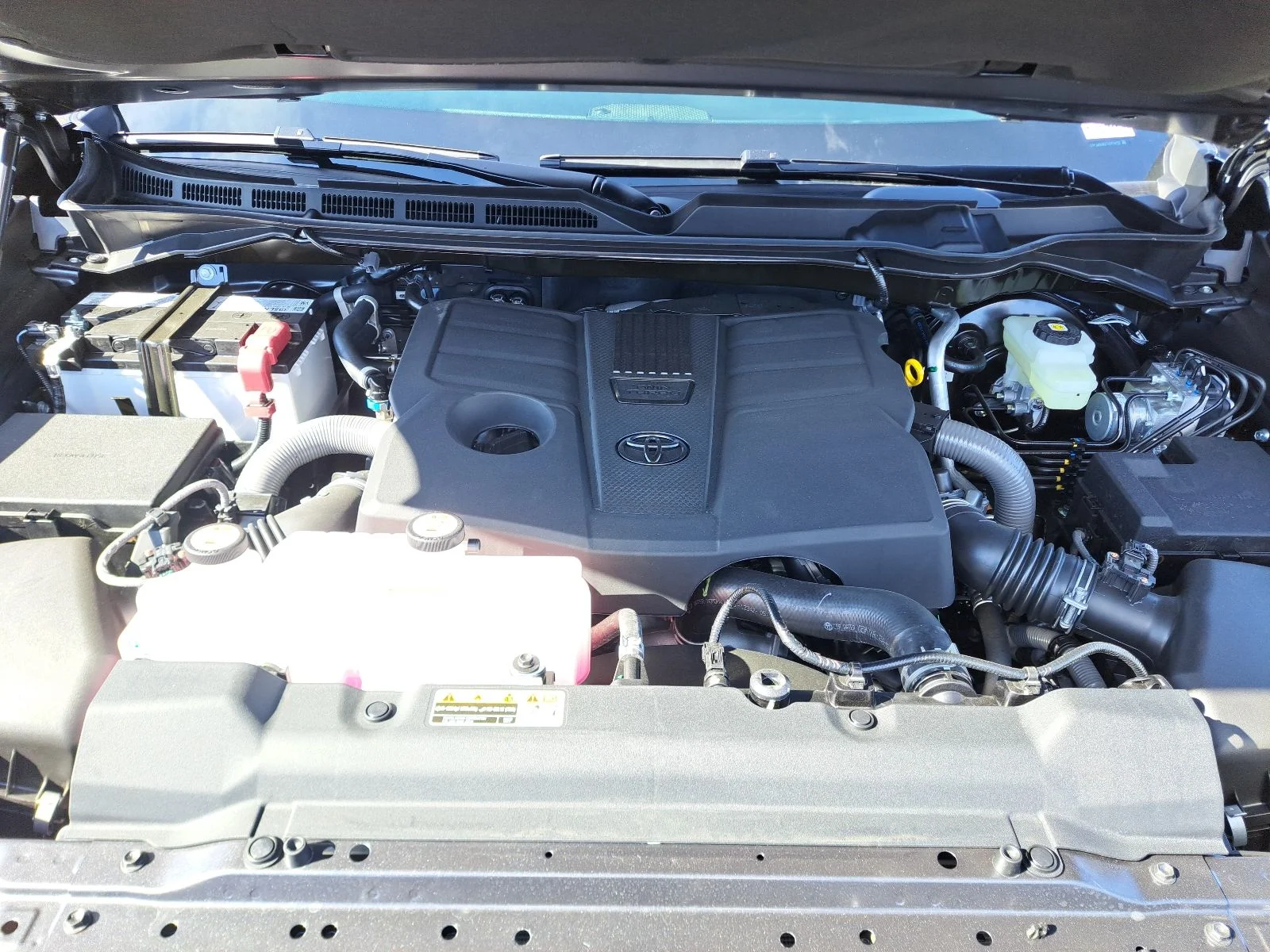 2026 Toyota Tundra Limited - Photo 17