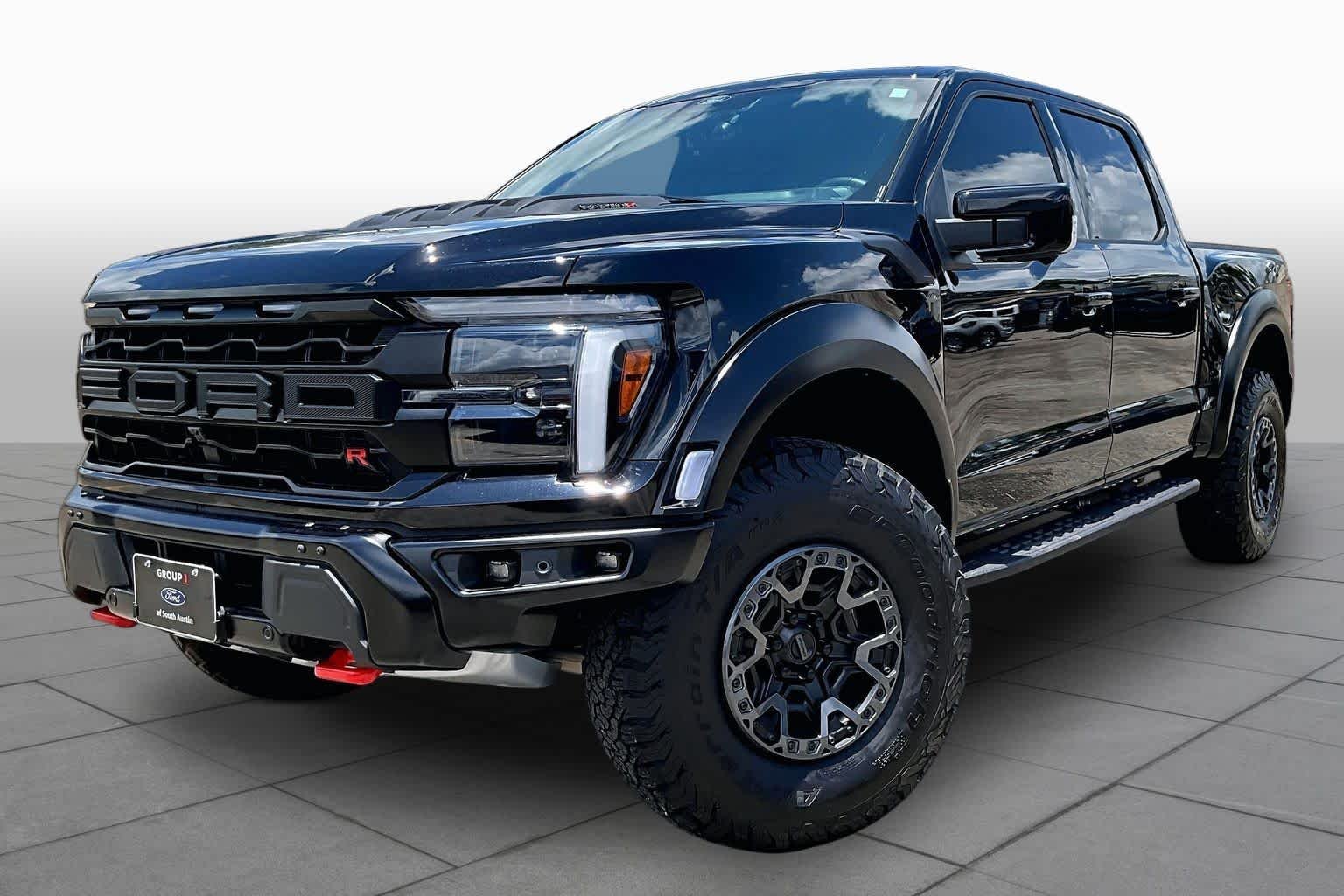 Used 2025 Agate Black Metallic Ford Raptor image 35
