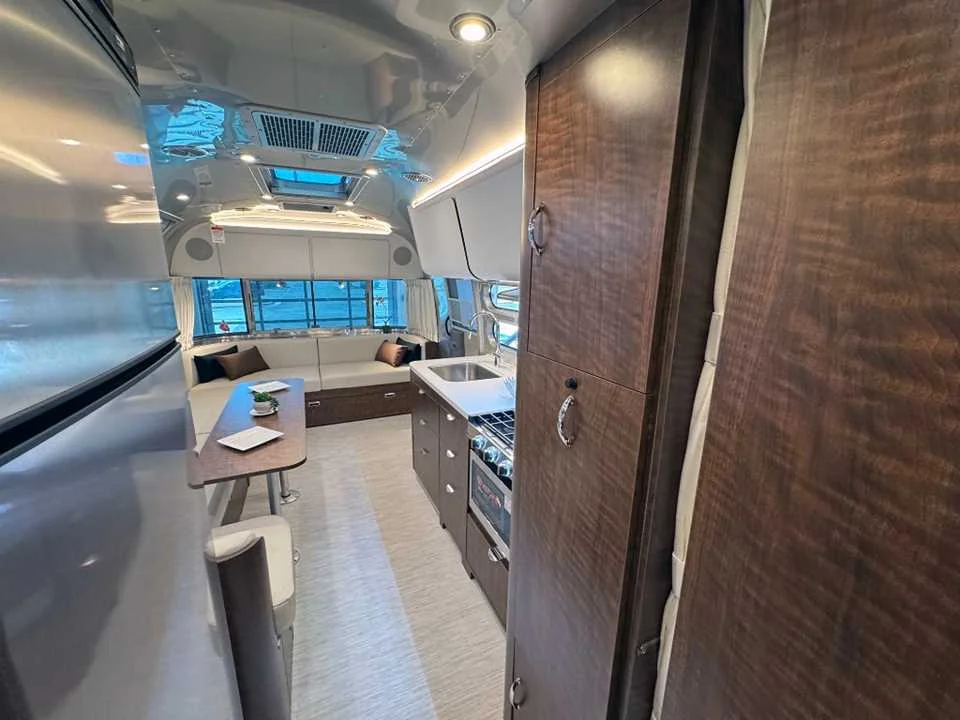 New 2026 SILVER AIRSTREAM  image 47