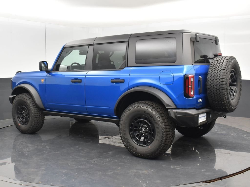 New 2026 Velocity Blue Metallic Ford Badlands® image 17